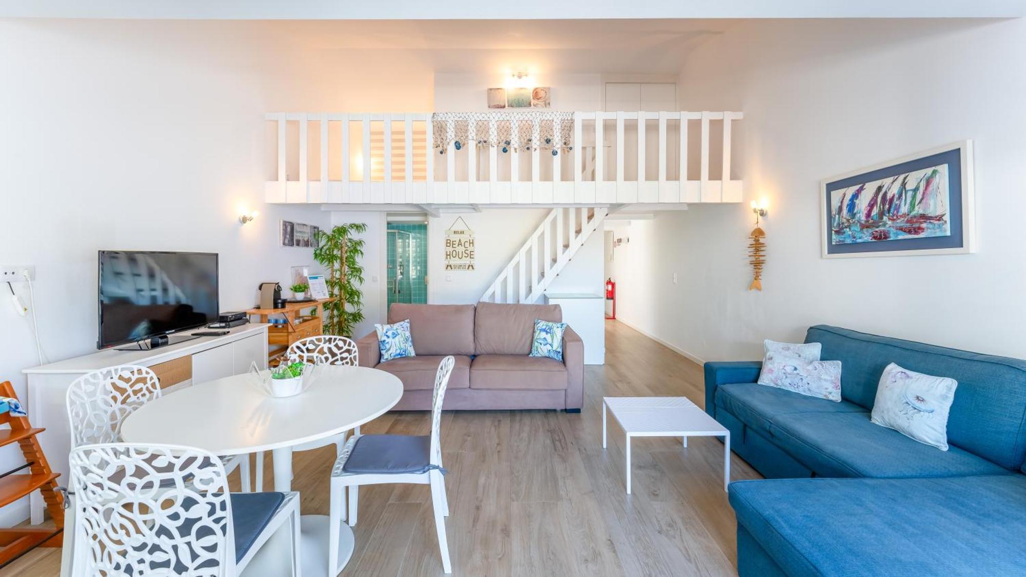 Relaxing House In Alfamar By Lovelystay Holiday home